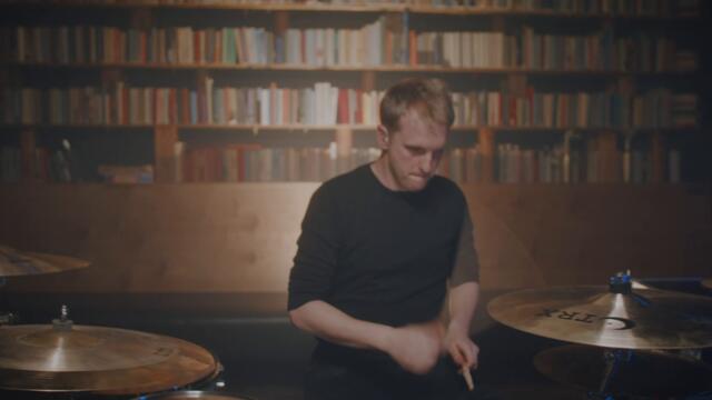 GRAPEFRUIT ASTRONAUTS /// RUNNING WITH SCISSORS