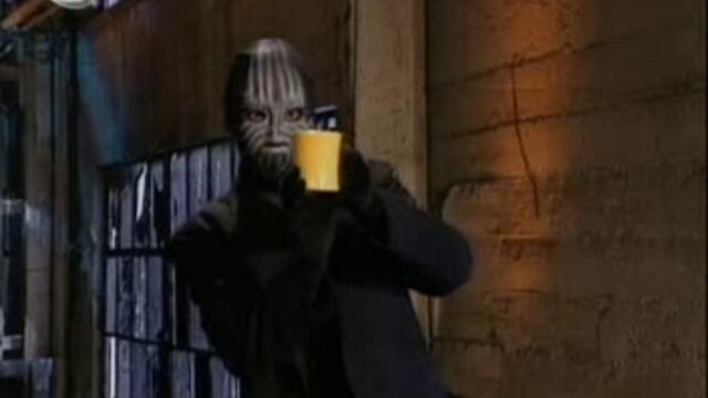 Разбулените тайни на магиятa - Преврьщане на вода в лед[via torchbrowser.com]