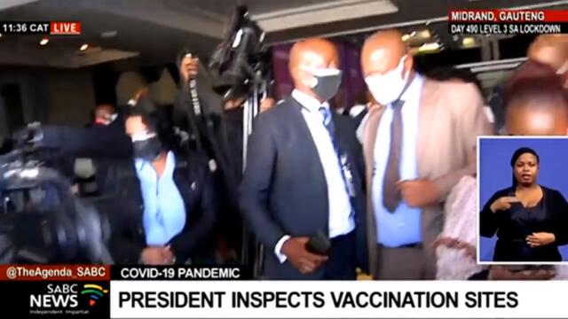 SA Vaccines | President Ramaphosa inspects vaccination site in Midrand