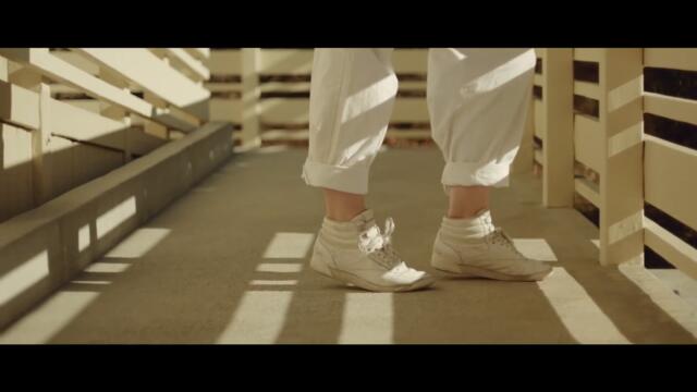 Sylvan Esso - Die Young [OFFICIAL]