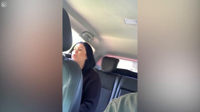 Woman refuses to wear a mask while arguing with her driver