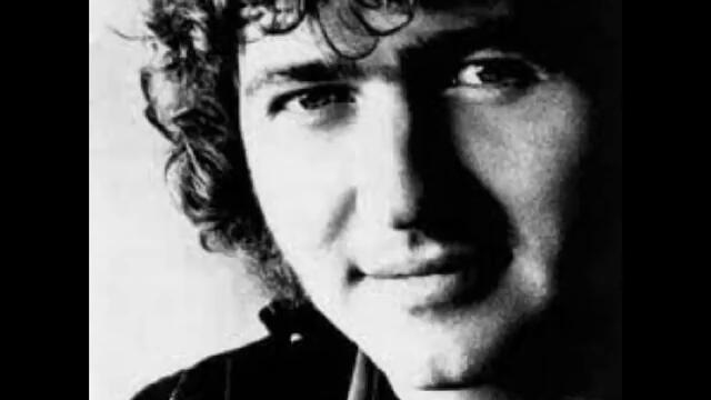 Mac Davis - It's Hard To Be Humble (1980)