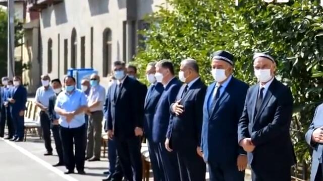 ПРЕЗИДЕНТ МИРЗИЁЕВ УСМОНХОН АЛИМОВ ЖАНОЗАСИГА КЕЛДИ