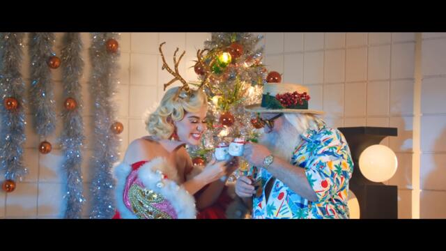 Katy Perry - Cozy Little Christmas