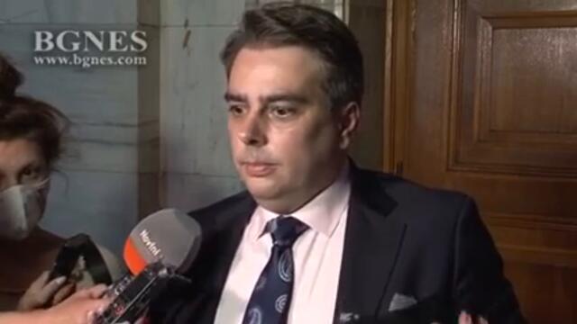 Асен Василев: Възможни са нови санкции по „Магнитски“