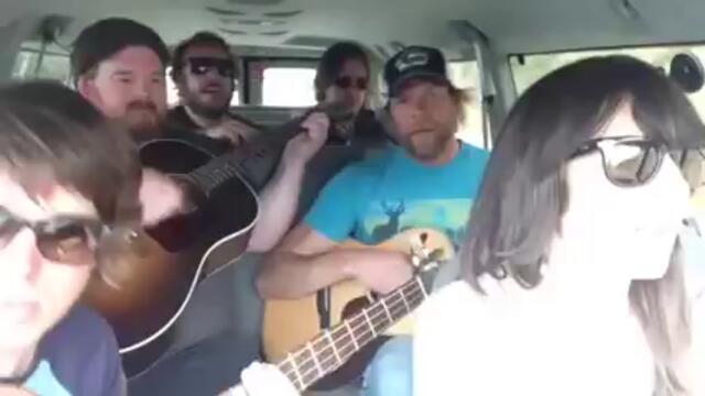 Steve Miller - Take the Money and Run - Cover by Nicki Bluhm & The Gramblers - Van Session 25)