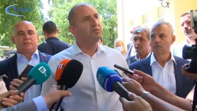 Румен Радев: Най-късно в петък трябва да връча третия мандат