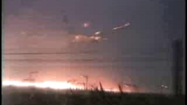 Самолет Катастрофира По Време На Тайфун - Vbox7[via torchbrowser.com]