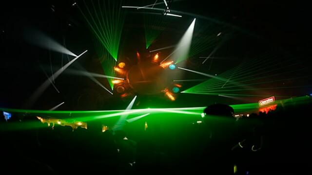 Alex Kidd vs Kidd Kaos - Tom's Diner (KloneZ remix)