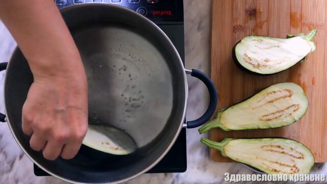 Пълнен патладжан с кашкавал | Кето рецепта