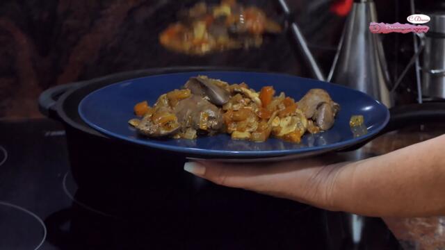 Проста и вкусна рецепта за мезе с пилешки дробчета и гъби. Готвя го винаги, когато имам гости.