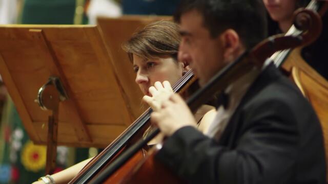 Cosmic Voices from Bulgaria & Sofia Philharmonic Orchestra - Zaspalo e Chelebiiche