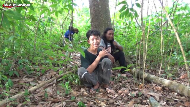 Reaksi marah monyet pho ketika dipegang ki gondrong dan di tinggal pergi pemiliknya