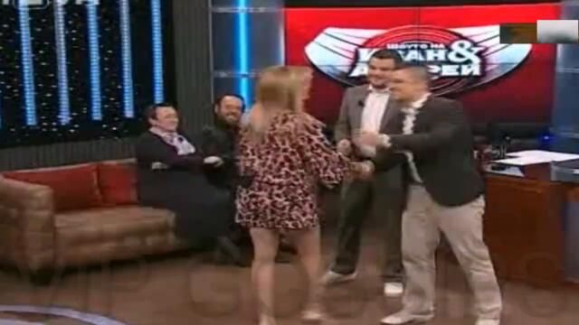 Ходжа оправил проблемите на Емилия