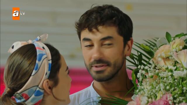 Ayşe, Ferit'i kıskanıyor...  - Kalp Yarası 10. Bölüm