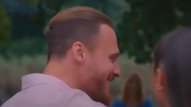 постучи в мою дверь Эда упала со ступенек