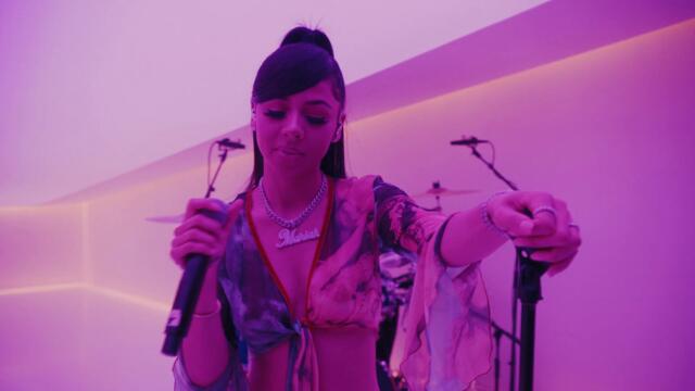 Mariah the Scientist - Aura (Live Performance) | Vevo DSCVR