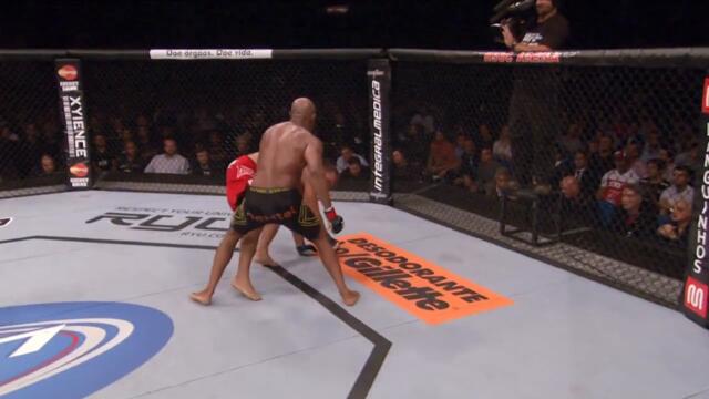Anderson Silva Using Shoulder Strikes In 2012