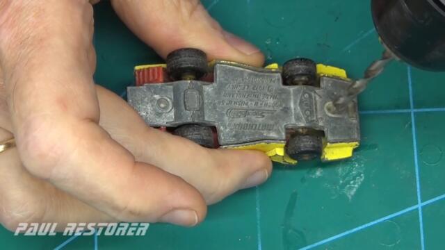 Matchbox renowacja Woosh-N-Push nr 58 Superfast. Zabawka model odlewany.