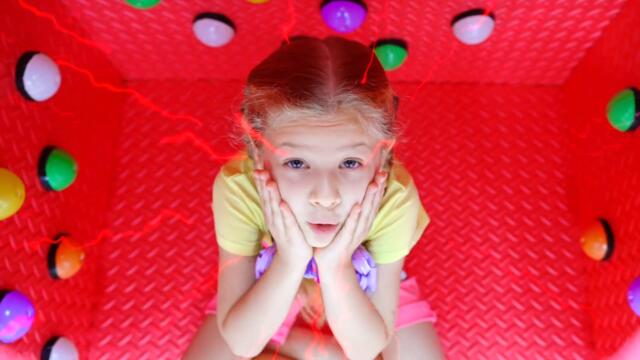 Diana and Roma 100 Mystery Buttons But Only One Lets You Escape challenge