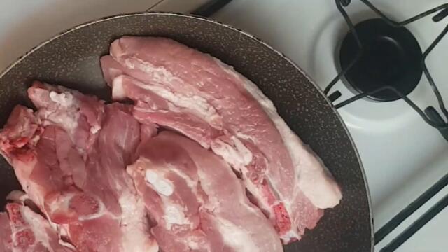 ребра с картофи на фурна