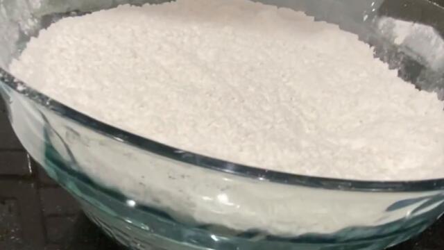 3 עוגות שמרים בתבנית אחת - חלווה שוקולד ותמרים - כתוביות @סמדר יפרח Smadar Ifrach