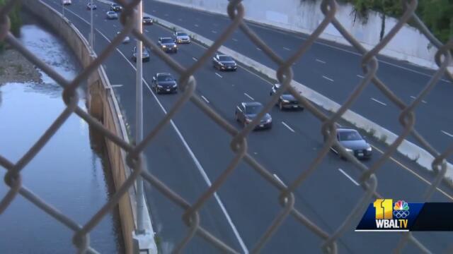 Man dies after being struck on I-83 in Baltimore