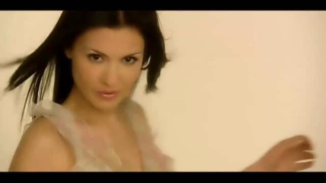 Даниела - Друга съм Official Video
