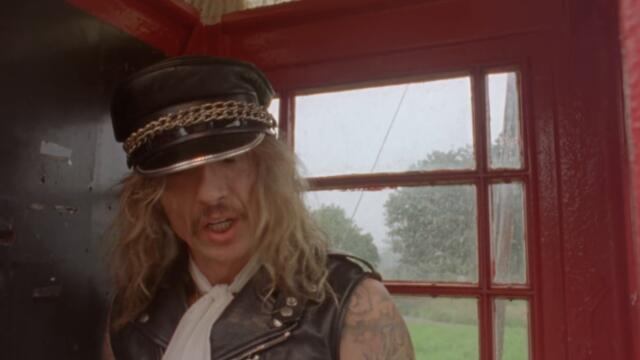 The Darkness - Jussy's Girl (Official Video)