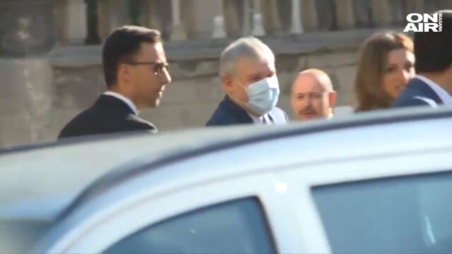 ГЕРБ с поредни критики към президента, Петков и Василев поставят условия