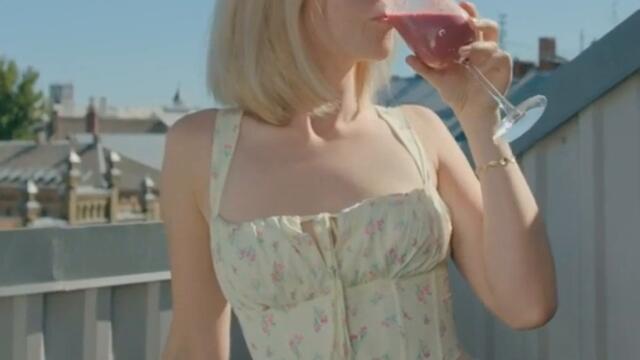 Jennifer junked her car today!