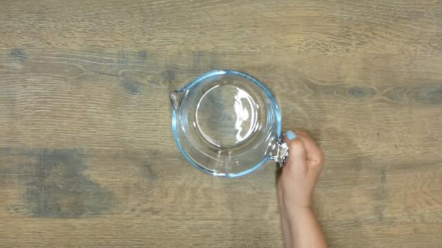 Бърза и лесна рецепта само с 4 продукта. Подходяща за топла закуска и мезе за бира