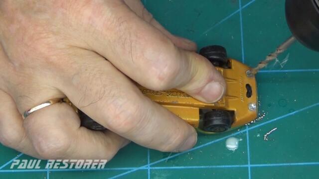 Matchbox renowacja Mercedes Benz C111 nr K-30 Speed Kings. Zabawka model odlewany.