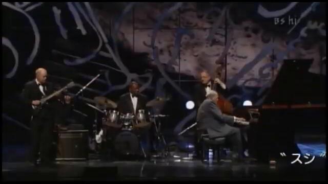 Oscar Peterson LIVE at the MONTREAL INTERNATIONAL JAZZ FESTIVAL 2004 - "Sushi"