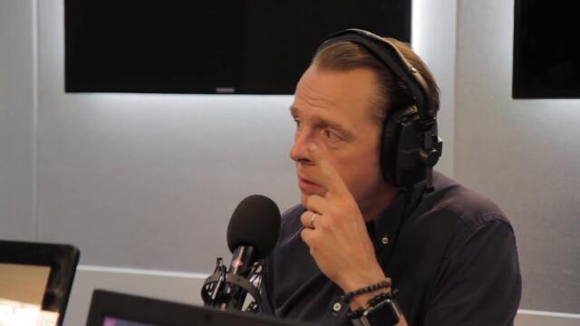 Simon Pegg does four Beatles impressions in 12 seconds