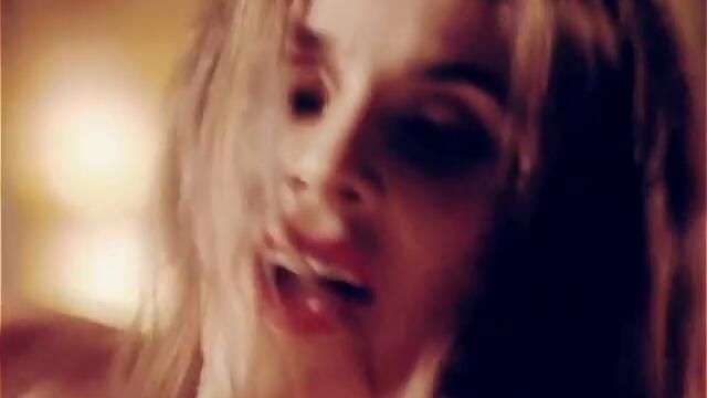 Catherine Siachoque - Estefania (Estriptís) / Reina de Corazones