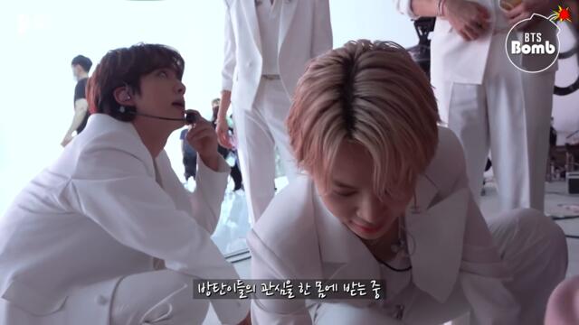 [BANGTAN BOMB] Meeting with Doggo - BTS (방탄소년단)