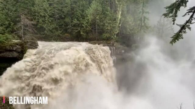 USA is sinking !!🚨 severe rains cause floods in Bellingham, washington Today (wawx weather)