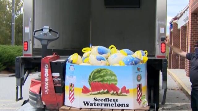 Giant Food donates 1,000 turkeys to Maryland Food Bank