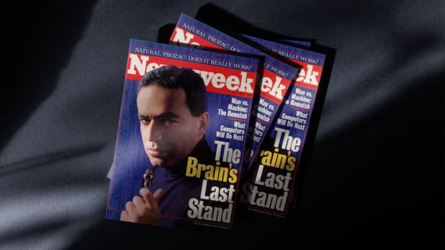 Chess Grandmaster Garry Kasparov Takes on Hearthstone