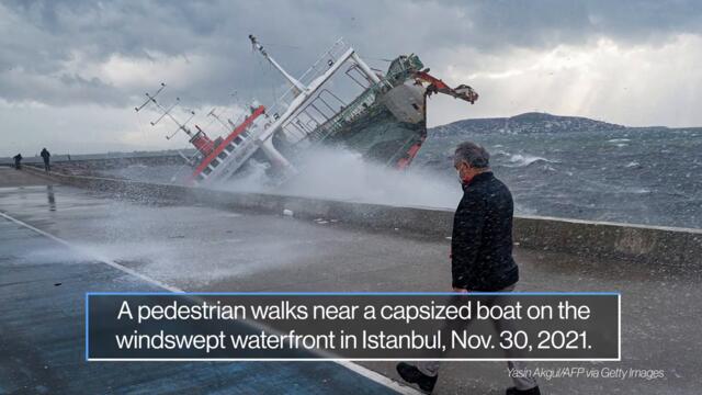 School tragedy, Congressional discord, Santa is coming : Week in Photos