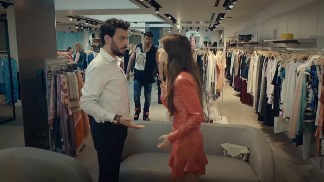 Ezgi Yanlış Seçimlerde Israrcı - Bay Yanlış
