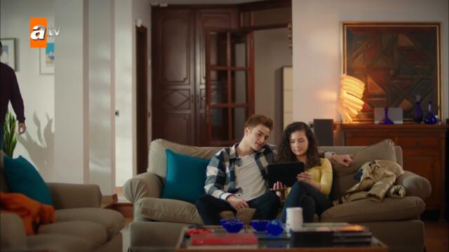 Berk'in annesi Aybike ve Oğulcan'ı varoş buldu! - Kardeşlerim 31. Bölüm