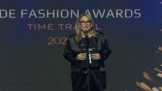 Специална награда - Моден диктатор през годините - Азис - Code Fashion Awards 2022