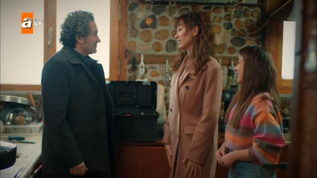 Nebahat ve yalnızlık tezi... - Kardeşlerim 44. Bölüm