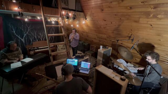 Sweater People | Hoek