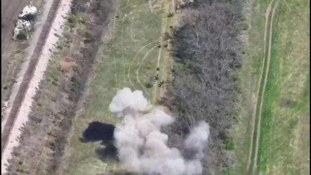 Ukraine's 53rd Mechanized Brigade targeting marching Russian soldiers with mortar strikes