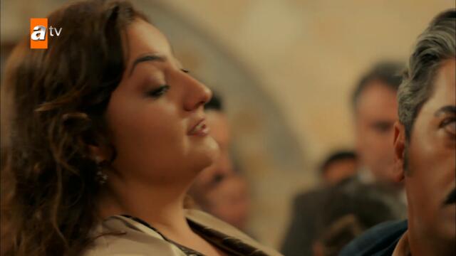 Fikret ve Zeynep'in romantik dansı... - @Bir Zamanlar Çukurova 135. Bölüm