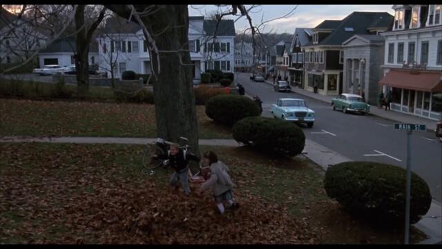 MERMAIDS (1990) | Charlotte & Joe Kiss | MGM