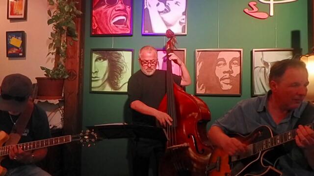 Combo Simpatico - "Moody Frog" (Andy Bartosh)